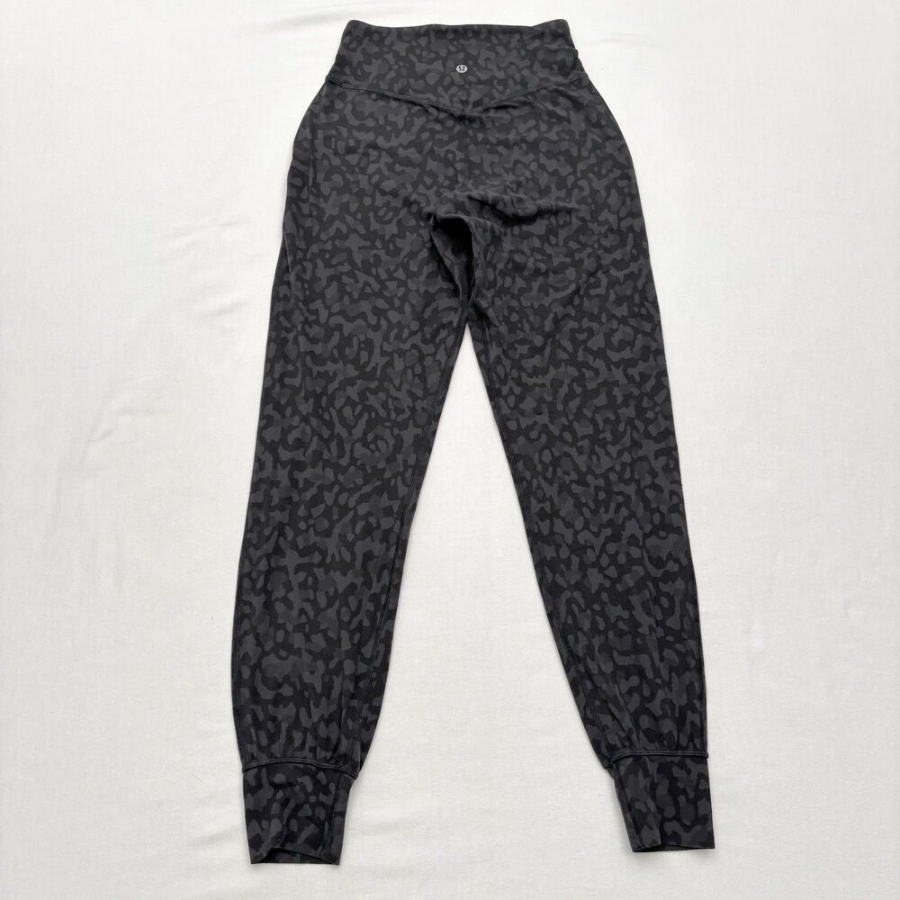 Lululemon Align Mid Rise Incognito Camo Joggers Size 2 Inseam 28"